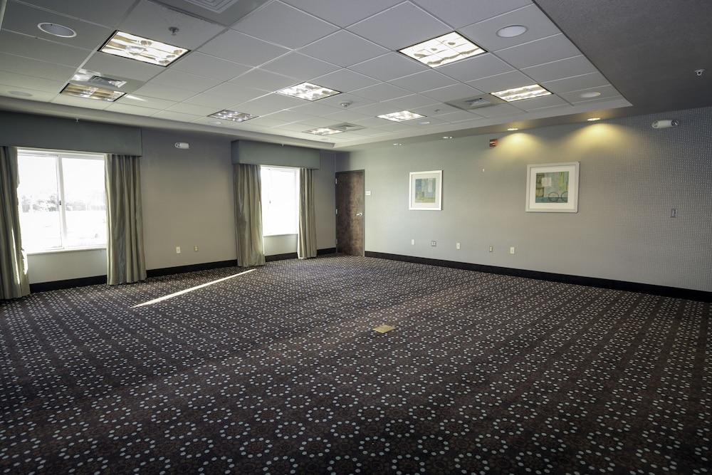 Hampton Inn & Suites Suisun City Waterfront Экстерьер фото