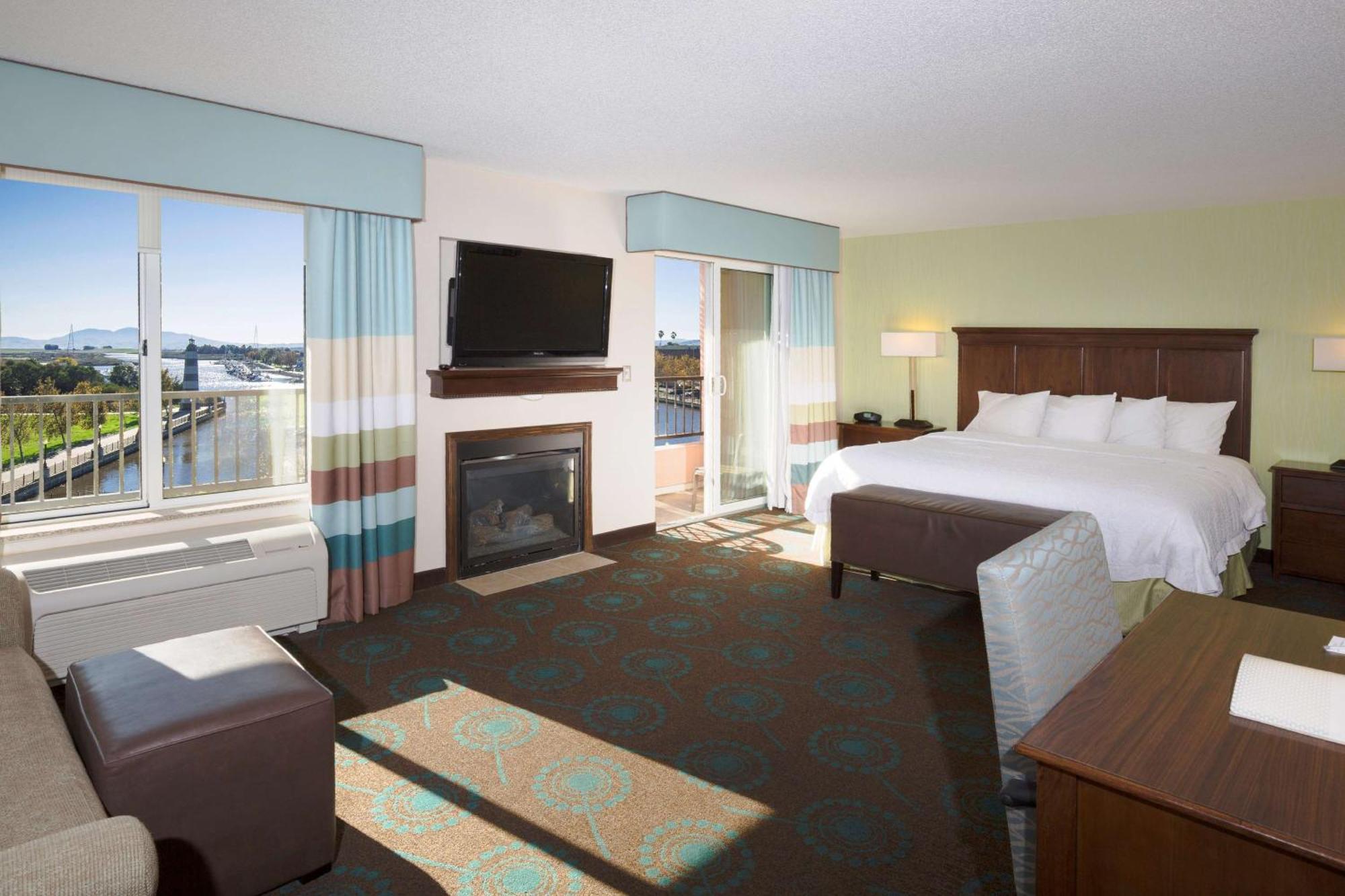 Hampton Inn & Suites Suisun City Waterfront Экстерьер фото