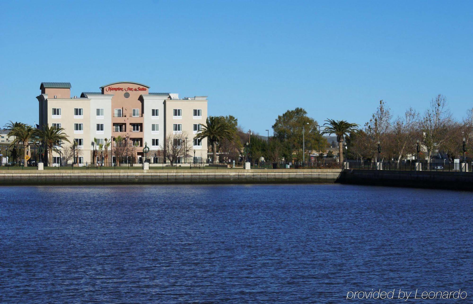 Hampton Inn & Suites Suisun City Waterfront Экстерьер фото