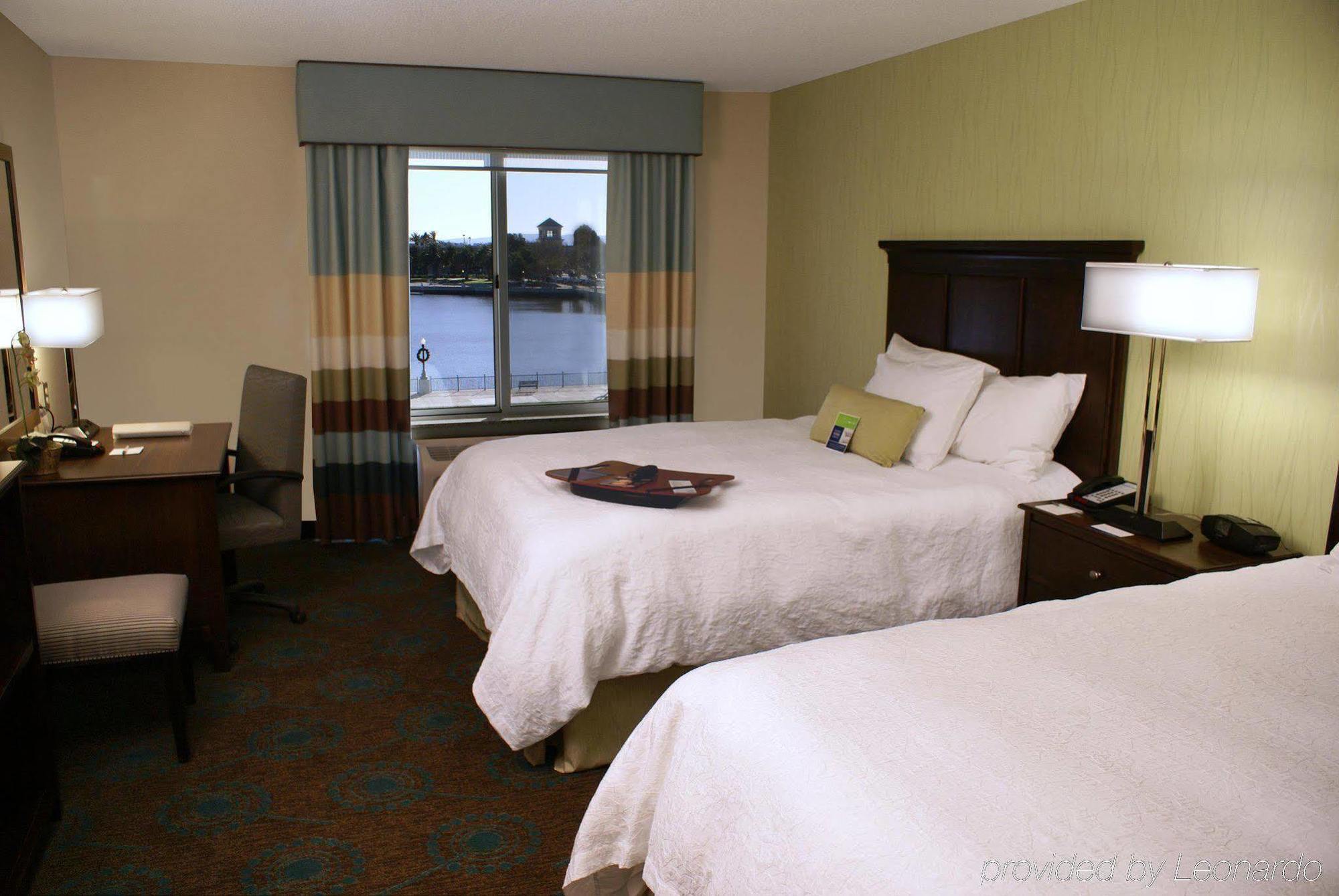 Hampton Inn & Suites Suisun City Waterfront Номер фото